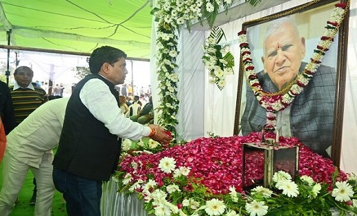 मंत्री टंकराम वर्मा पूर्व सीएम भूपेश बघेल के पिता के दशगात्र कार्यक्रम में हुए शामिल