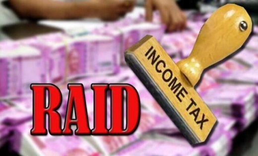 आईटी की छापेमार कार्रवाई आज भी जारी…करोड़ों नगदी, जेवर और अहम दस्तावेज जब्त