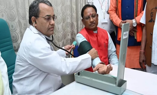 CG News : विधानसभा में आयोजित तीन दिवसीय स्वास्थ्य परीक्षण शिविर,सीएम विष्णुदेव साय ने करवाई जांच…