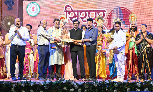 महासमुंद : दीपदान से जगमगाया महानदी, प्रशासनिक अधिकारी शामिल... - CG Sandesh