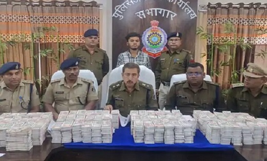 छत्तीसगढ़ में पुलिस ने पकड़ा 3 करोड़ 80 लाख का नकली नोट...साड़... - CG Sandesh