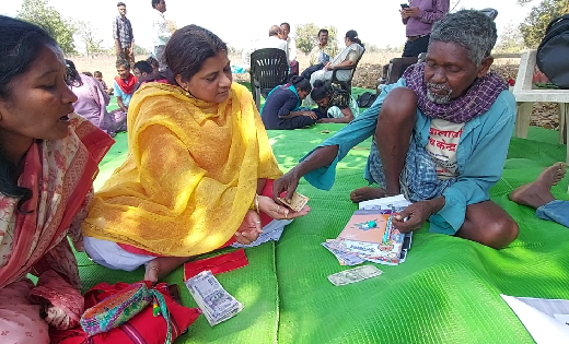महासमुन्द : एनसीईआरटी के शिक्षाविदों ने कमार बस्ती में जाकर ... - CG Sandesh