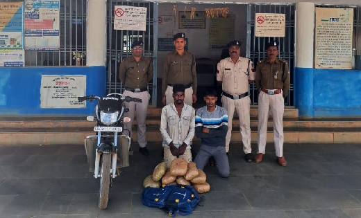 सरायपाली : साड़ियों की आड़ में ले जा रहे थे नकली नोट, पुलिस ... - CG Sandesh