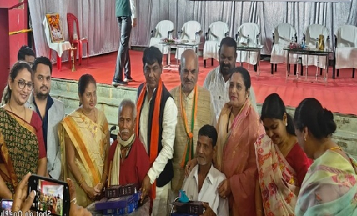 महासमुंद : राष्ट्रीय वयोयोजना अंतर्गत 87 वरिष्ठजनों को 1350 ... - CG Sandesh