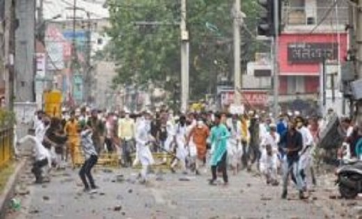 दो पक्षों के बीच पथराव, सांप्रदायिक हिंसा में आधा दर्जन लोग ... - CG Sandesh