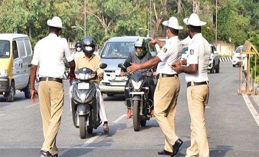 यातायात पुलिस ने की 365 वाहन चालकों के खिलाफ कार्रवाई