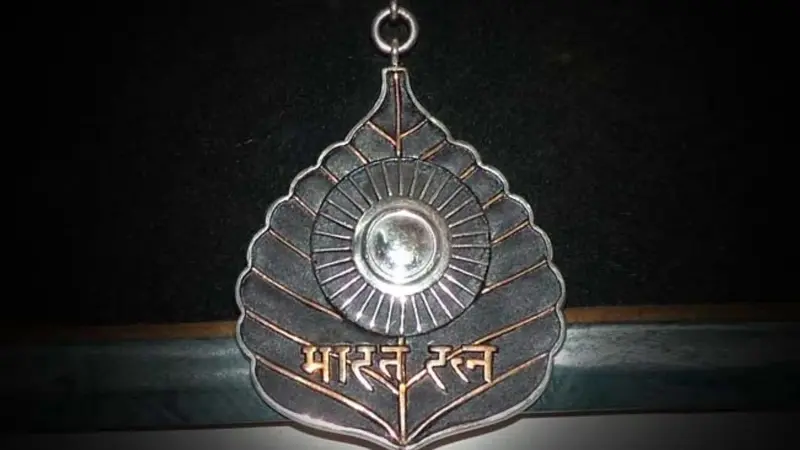 भारत रत्न देने की कब हुई शुरुआत, क्या है इसे देने की प्रक्रि... - CG Sandesh