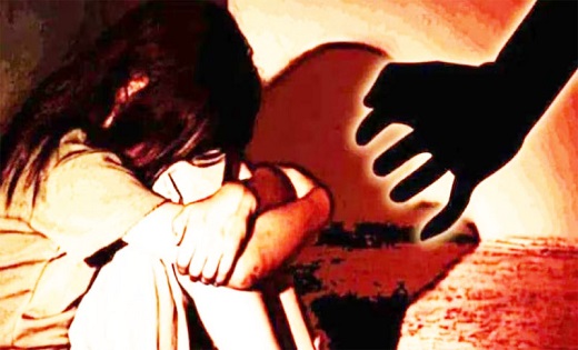 दोस्त से मिलकर अकेले लौट रही युवती से दुष्कर्म,अकेलेपन का फा... - CG Sandesh