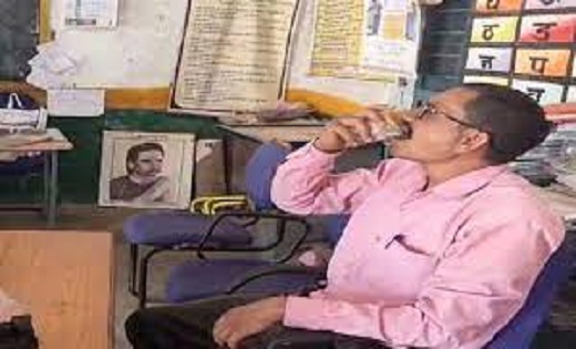 शराबी शिक्षक के खिलाफ दर्ज हुई FIR...गिरफ्तार करने पुलिस ने ... - CG Sandesh