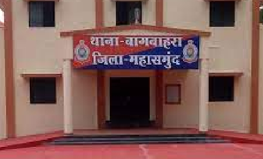 बागबाहरा : ट्रक से कत्लखाना ले जा रहे थे मवेशी; 1 गिरफ्तार, ... - CG Sandesh