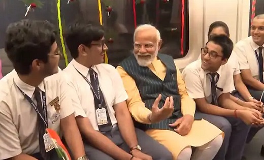 प्रधानमंत्री मोदी ने भारत की पहली अंडर वॉटर मेट्रो टनल का कि... - CG Sandesh
