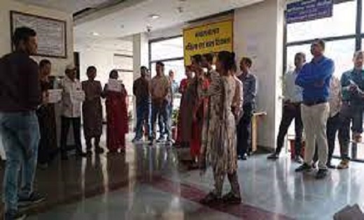 मंत्रालय इंद्रावती भवन में बवाल, मुख्यालय में कर दी तालाबंदी - CG Sandesh