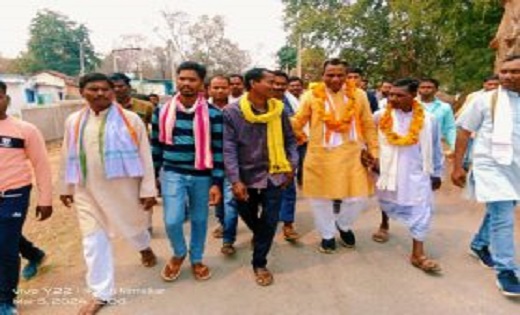 नक्सल प्रभावित क्षेत्र के ग्रामीण 15 वर्षो बाद अपने बीच विधा... - CG Sandesh