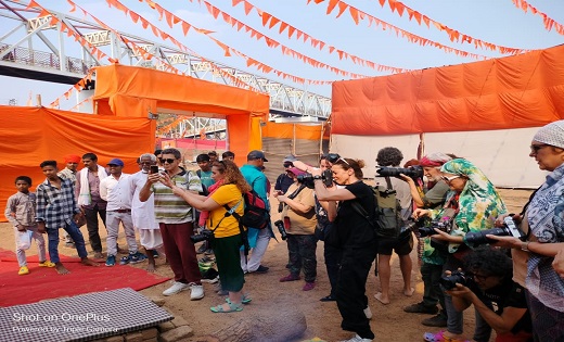 राजिम कुंभ कल्प में विदेशी सैलानी भी हो रहे है शामिल