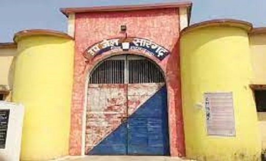 CG- उप जेल में बंदियों के साथ मारपीट..सहायक जेल अधीक्षक और द... - CG Sandesh