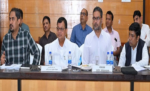 उद्योग मंत्री लखनलाल देवांगन : समय सीमा में संयंत्र नहीं लगाने वाले उद्योगों को तीन दिन के भीतर जारी करें नोटिस