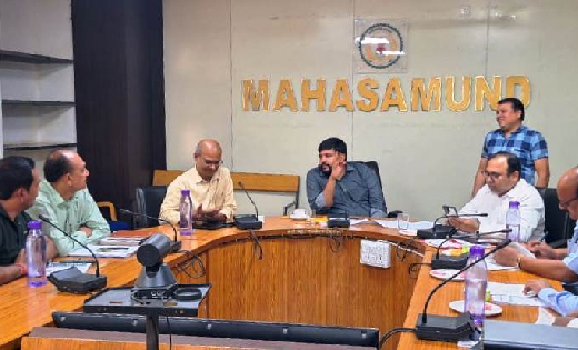 महासमुंद : राजनीतिक दलों के पदाधिकारियों की उपस्थिति में ईवी... - CG Sandesh