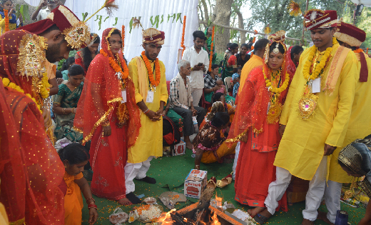 महासमुंद : मुख्यमंत्री कन्या विवाह योजना में 160 जोड़े बंधे व... - CG Sandesh