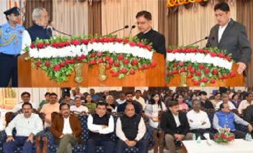 राज्यपाल ने शुक्ल एवं  चन्द्रवंशी को राज्य सूचना आयुक्त के पद की शपथ दिलाई