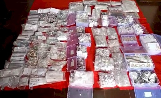 कीमत जानकर उड़ जाएंगे आपके होश...भारी मात्रा में चांदी के आभूषण जब्त