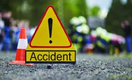 भीषण सड़क हादसा : एसयूवी ने ट्रैक्टर को पीछे से मारी टक्कर, 8... - CG Sandesh