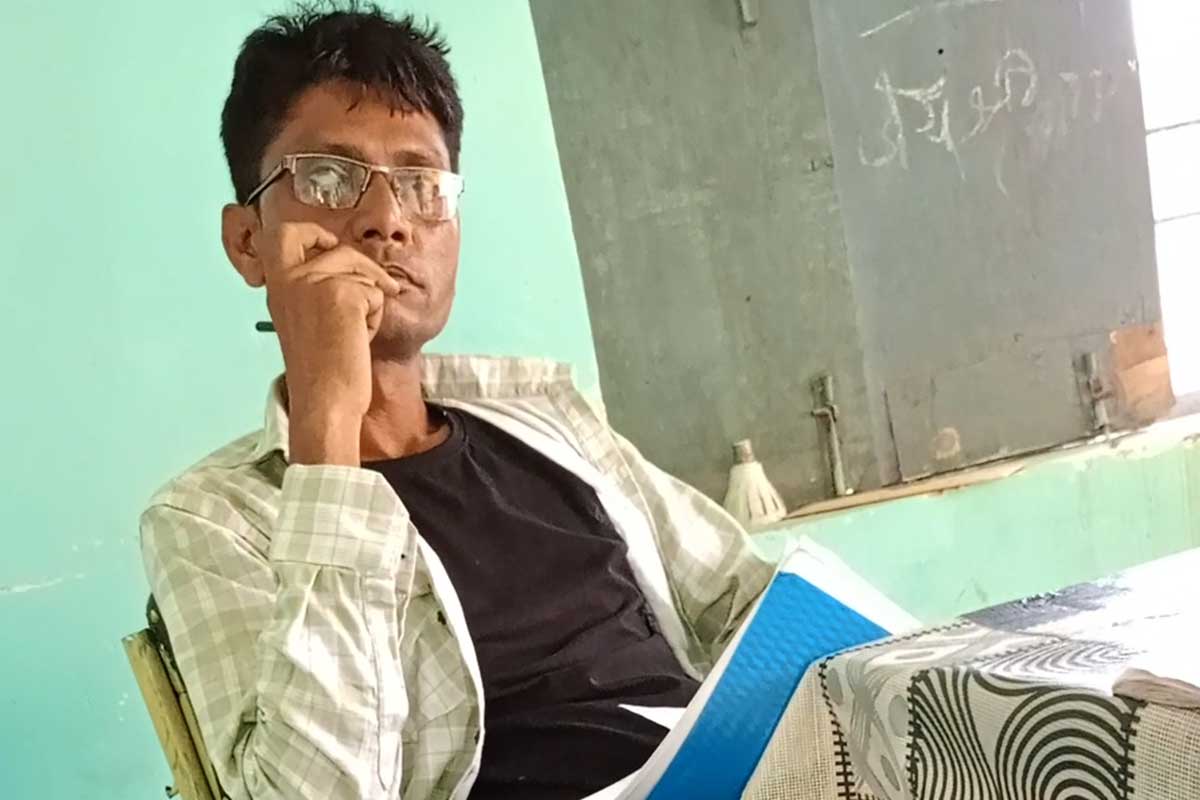 बसना : शिक्षक बना रहे पिक्चर, छात्रावास बन रहा धर्मशाला, कला... - CG Sandesh