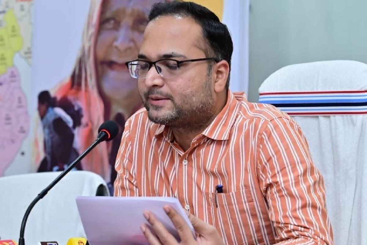  उप मुख्य निर्वाचन पदाधिकारी विनय अग्रवाल की मुख्य निर्वाचन ... - CG Sandesh