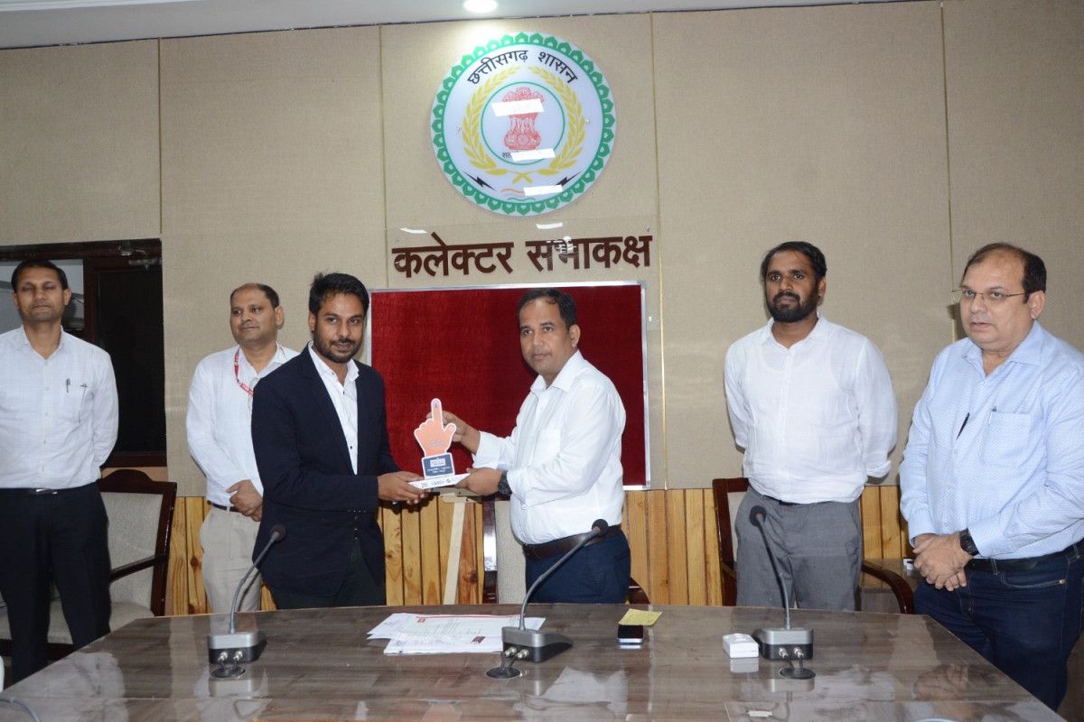 CG : इन जगहों परअंगुली पर नीली स्याही दिखाकर ले सकेंगे ऑफर क... - CG Sandesh