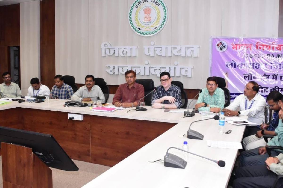 ये मतदाता घर से कर सकेंगे वोट - CG Sandesh