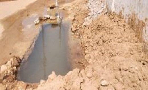 नगरपालिका की लापरवाही का खामियाजा भुगत रहे मोहल्लेवासी,मासूम... - CG Sandesh