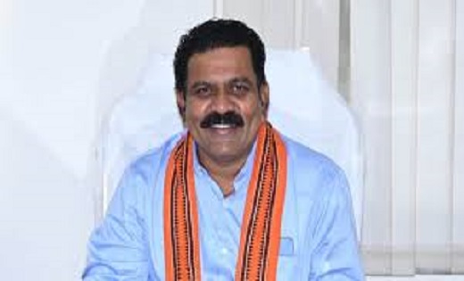  प्रियंका गांधी के दौरे पर मंत्री विजय शर्मा ने कसा तंज..बोले- कांग्रेस ने पिछली बार गुलाब के फूल बिछाए थे, उन पंखुड़ियों से बना लिया था गुलकंद..