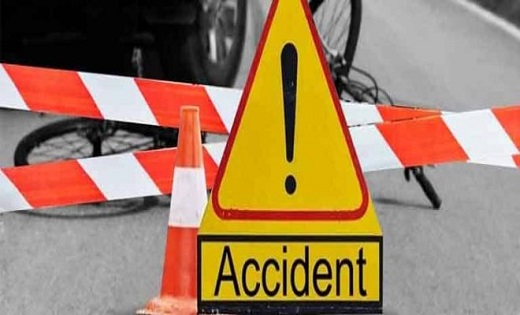 Accident: तेज रफ्तार बाइक हुई दुर्घटनाग्रस्त, सगे भाइयों समे... - CG Sandesh