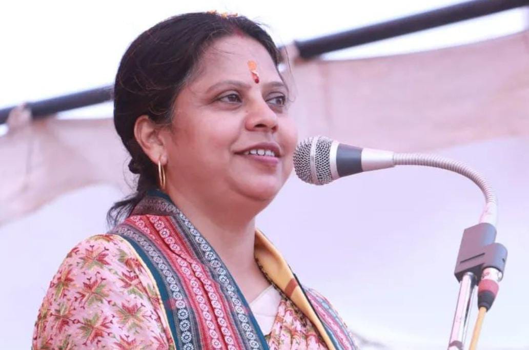 लोकसभा चुनाव : महासमुंद में नारी शक्ति को हराना नामुमकिन ! हर जगह दिख रही मोदी लहर, अब की बार 400 पार ...!