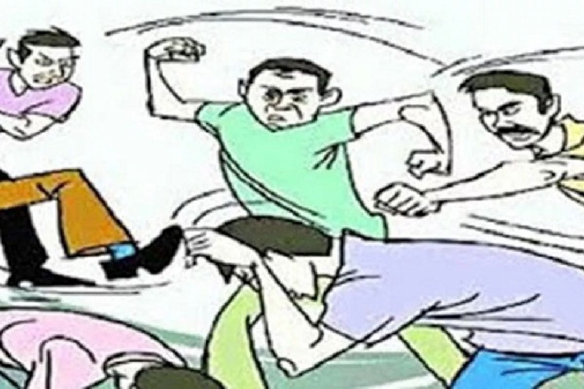 महासमुंद : डंडे और लोहे के रॉड से मारपीट, 4 के खिलाफ केस दर्... - CG Sandesh