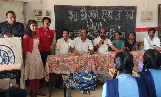 महासमुंद : डीएमएस विद्यालय का स्थानीय परीक्षा परिणाम घोषित - CG Sandesh