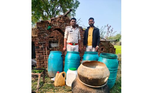 सांकरा : 20 लीटर महुआ शराब एवं 300 किलोग्राम महुआ लाहन जप्त - CG Sandesh