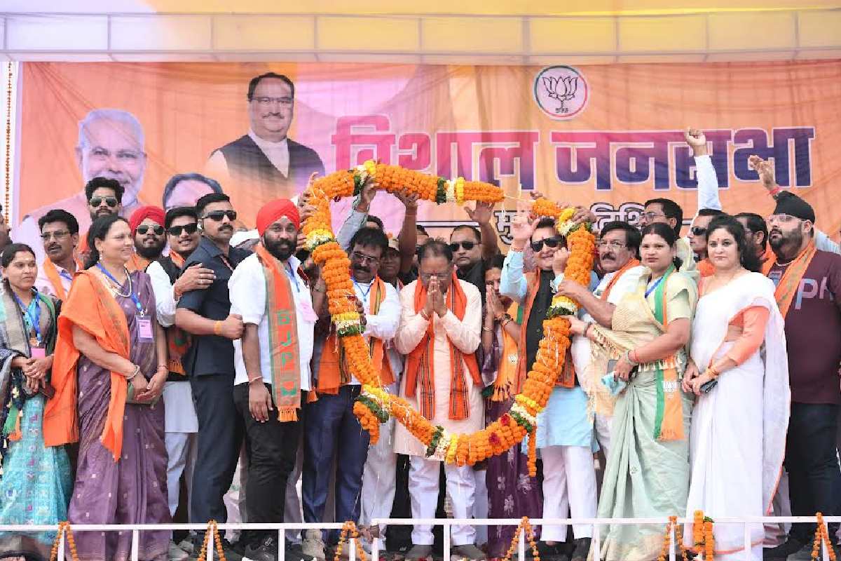 बसना : मोदी जी के नेतृत्व में 2047 तक विकसित भारत का निर्माण... - CG Sandesh