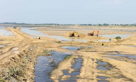 रेत माफिया के आगे बेबस प्रशासन धड़ल्ले से हो रहा है अवैध उत्ख... - CG Sandesh