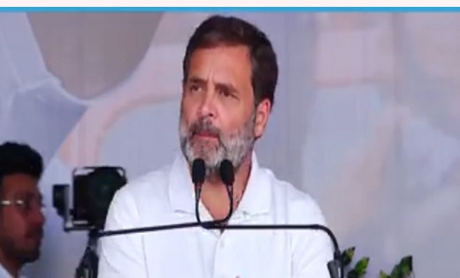 आदिवासियों से जल-जंगल छीनना चाहते हैं मोदी : राहुल गांधी - CG Sandesh