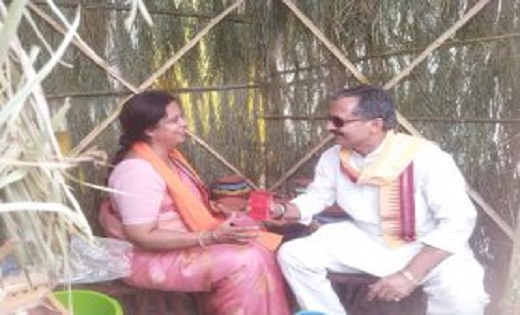 भाजपा लोकसभा प्रत्याशी रूपकुमारी पहुचीं आदर्श मतदान केंद्र आ... - CG Sandesh