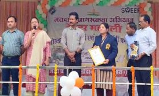 ट्रैक्टर रैली निकलकर मतदान के लिए किया था जागरूक, बलौदाबाजार... - CG Sandesh