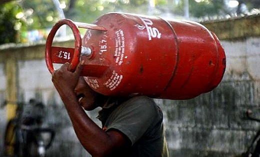 सीएम साय का बड़ा बयान : बहुत जल्द मिलेगा 500 रूपये में गैस सिलेंडर...जानें तारीख