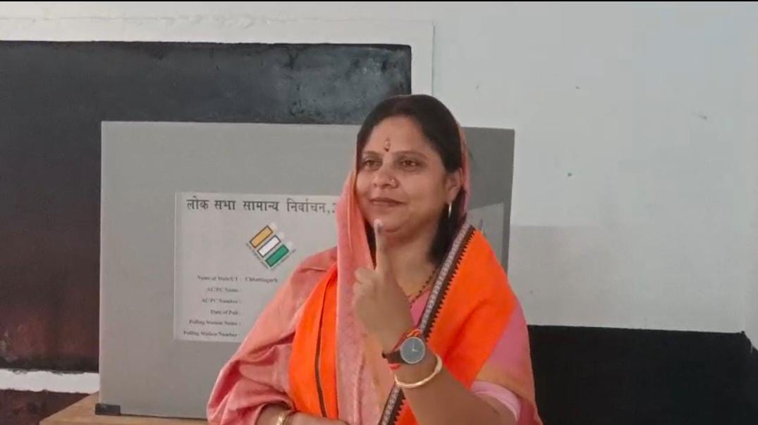 महासमुंद : दूसरे चरण का मतदान शुरू, भाजपा प्रत्याशी रूपकुमार... - CG Sandesh