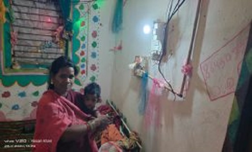 आजादी के 75 वर्षो बाद ग्राम छिन्दौला पहुंची बिजली की रौशनी, ... - CG Sandesh