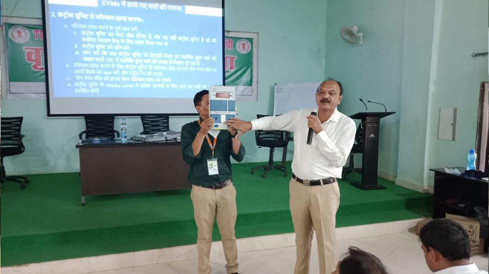 आज का इतिहास 25 मई : मशहूर अभिनेता सुनील दत्त ने दुनिया को क... - CG Sandesh