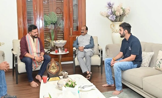 पूर्व क्रिकेटर सुरेश रैना ने डिप्टी CM से की मुलाकात, छत्तीसगढ़ प्रीमियर लीग के बने ब्रांड एम्बेसडर