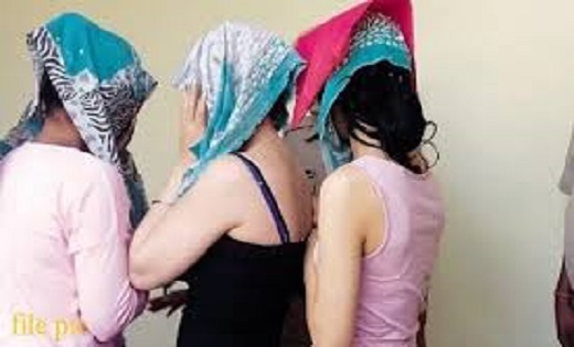 CG : 21 युवक-युवतियां गिरफ्तार...किराए के मकान में चल रहा था... - CG Sandesh