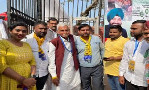 बीजेपी का बुरा हाल बाहर आ गये केजरीवाल-राजा ठाकुर