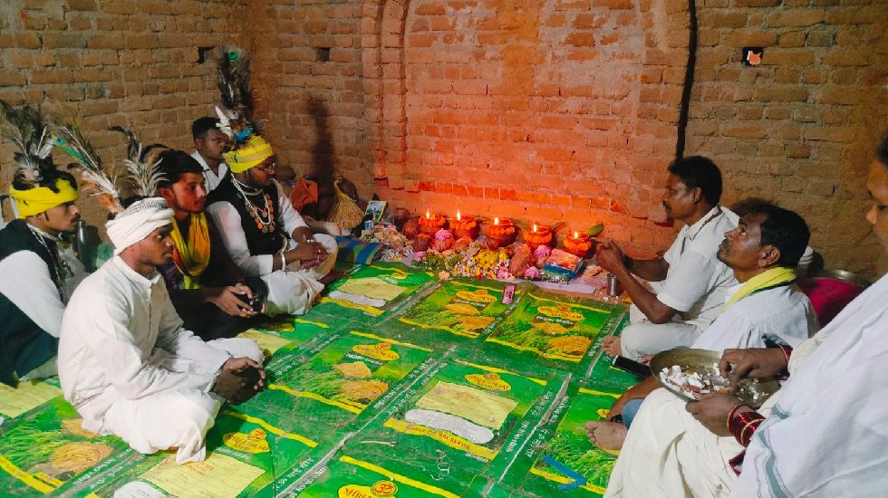 बसना : श्री श्री बुढ़ादेव देवालय निर्माण में कुंभ भराई के अव... - CG Sandesh