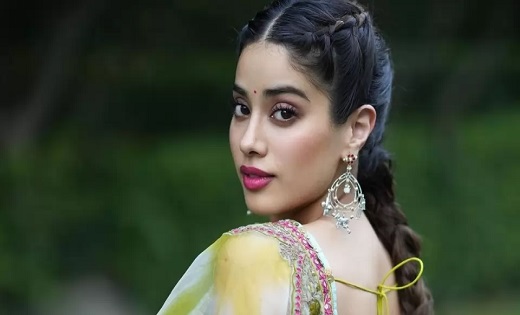 Janhvi Kapoor : कभी साड़ी कभी पटियाला सूट, अब ये देसी लुक मे... - CG Sandesh